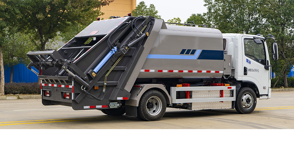 上汽跃进纯电压缩式垃圾车