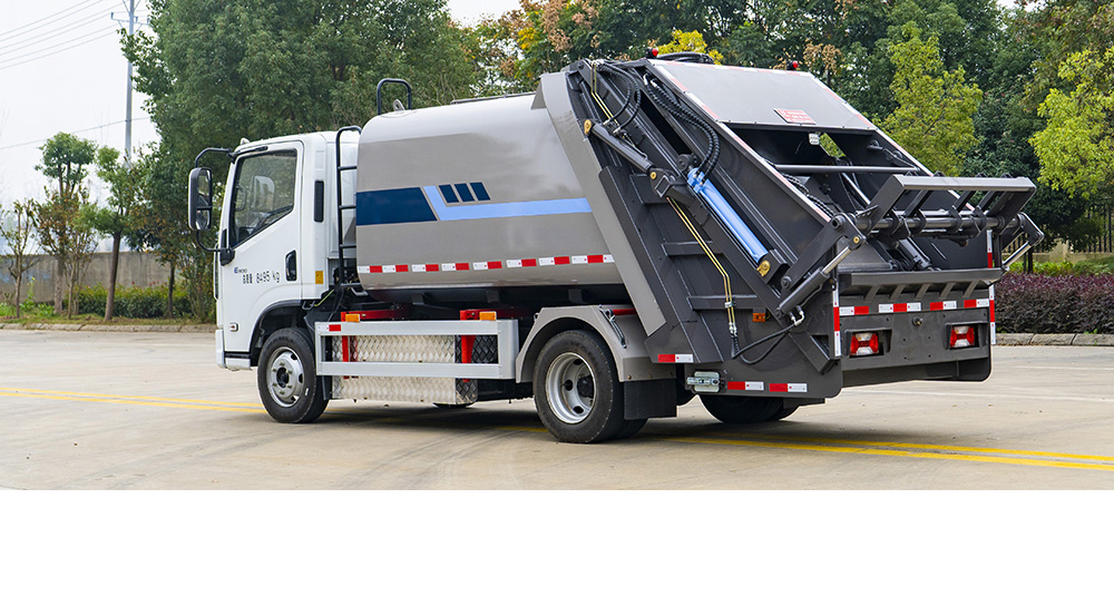 上汽跃进纯电压缩式垃圾车