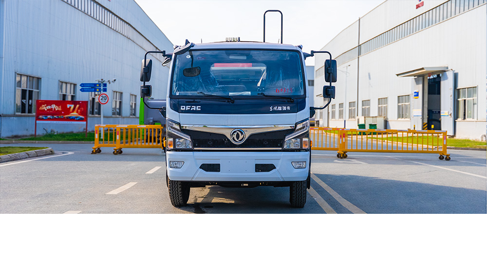 东风福瑞卡混动压缩式垃圾车