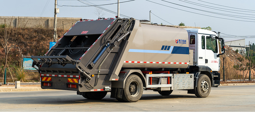重汽纯电压缩式垃圾车