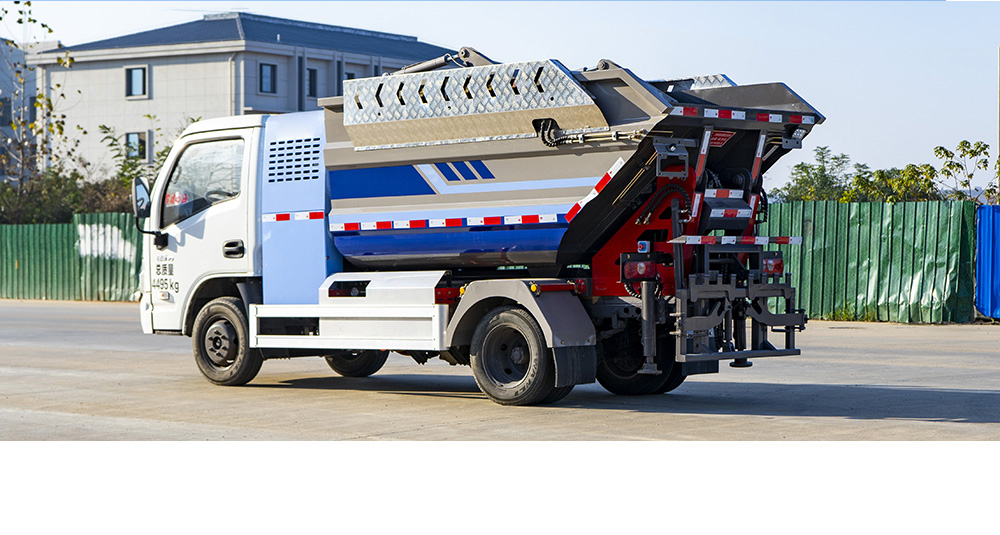 上汽跃进纯电自装卸式垃圾车