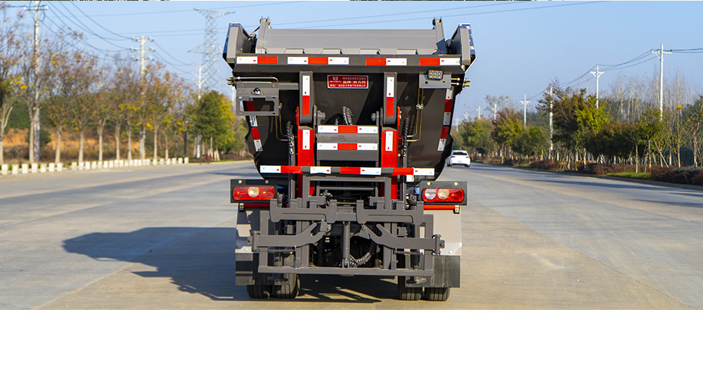 上汽跃进纯电自装卸式垃圾车