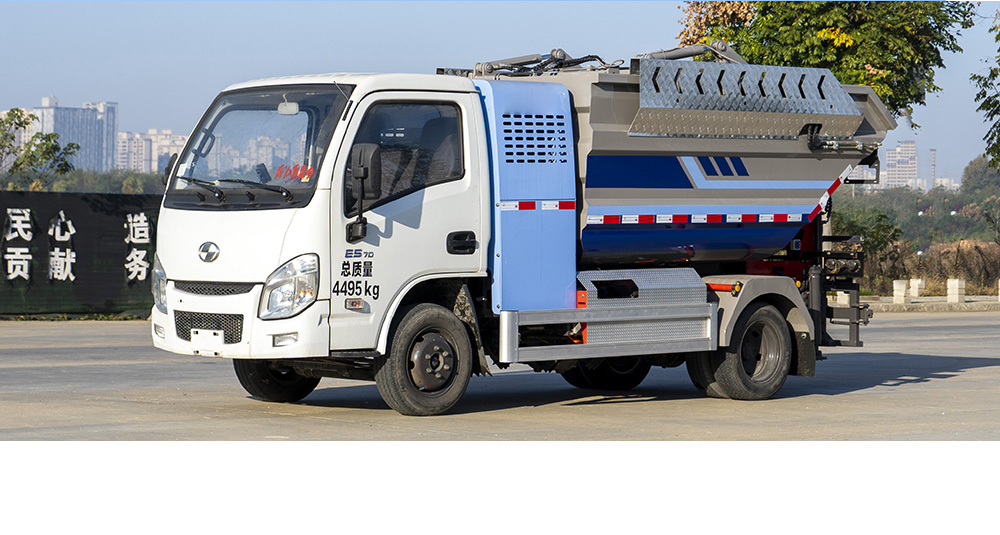 上汽跃进纯电自装卸式垃圾车