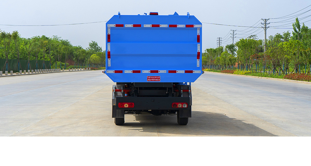 上汽跃进纯电自装卸式垃圾车