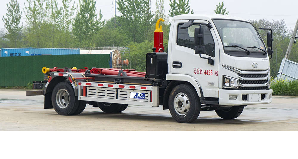 上汽跃进纯电车厢可卸式垃圾车