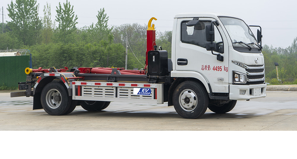 上汽跃进纯电车厢可卸式垃圾车