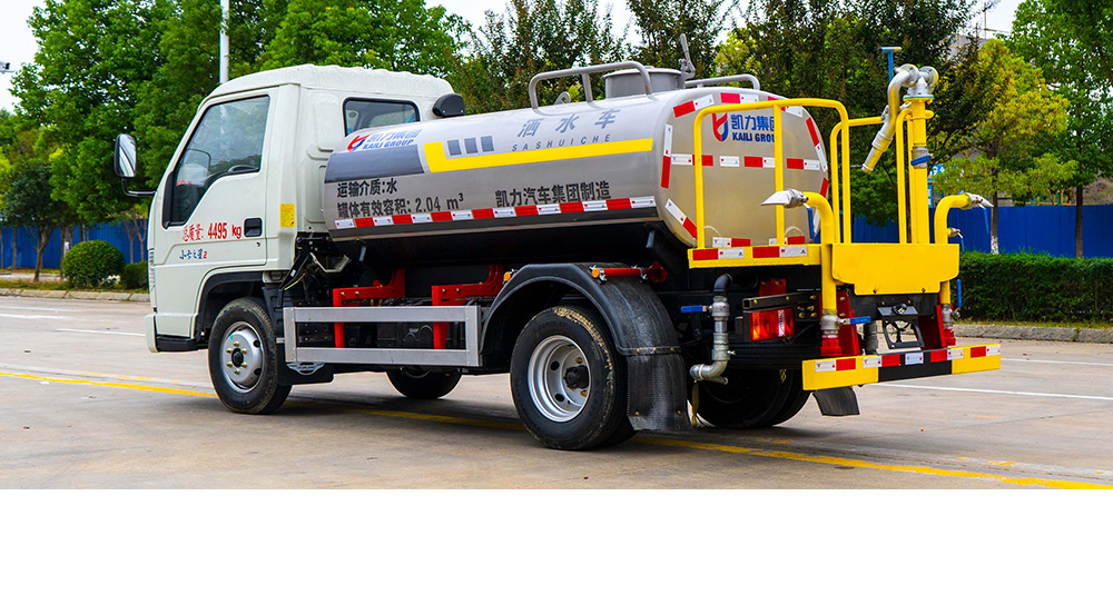 福田小卡之星2洒水车