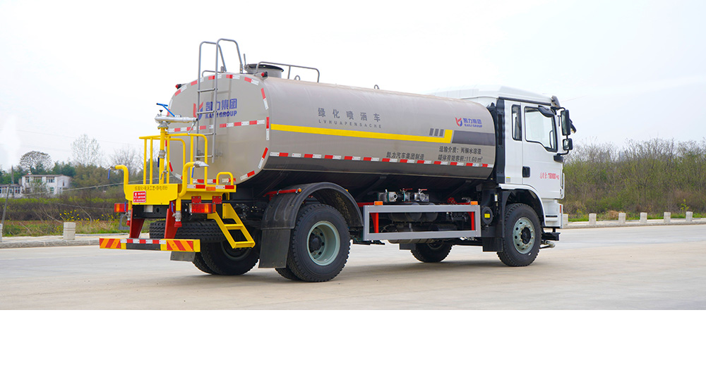 陕汽德龙L3000洒水车