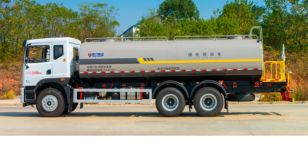东风华神后双桥洒水车