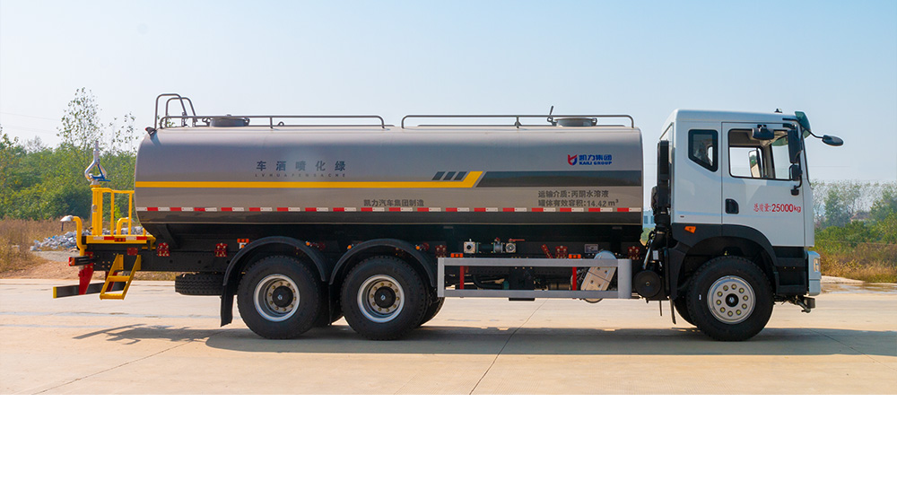 东风华神后双桥洒水车