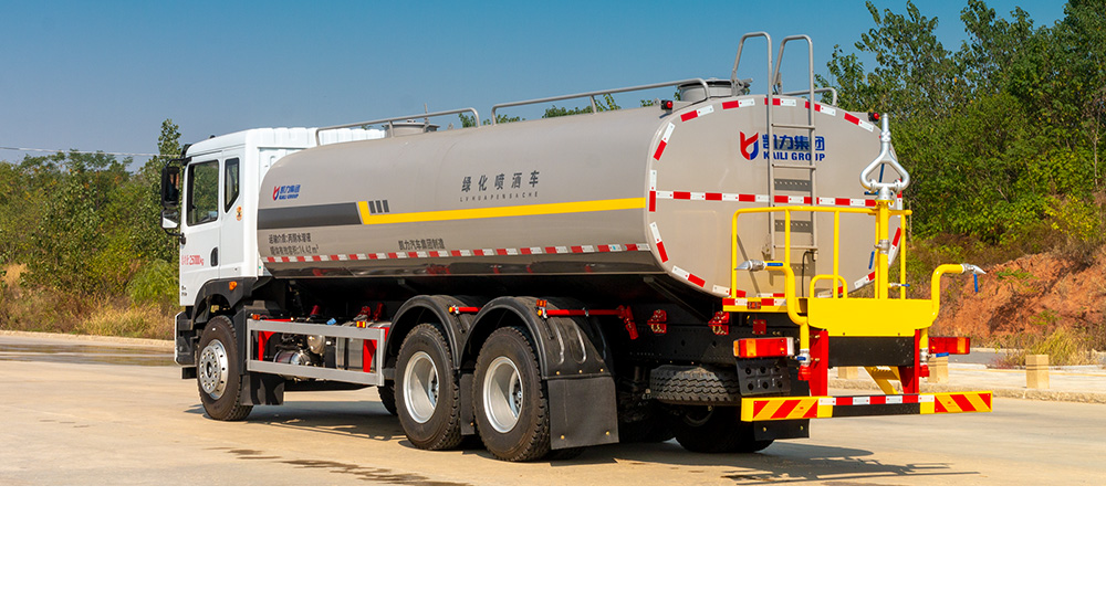 东风华神后双桥洒水车