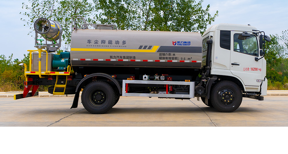 东风天锦绿化喷洒车