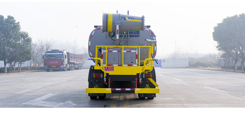 柳汽M3绿化喷洒车