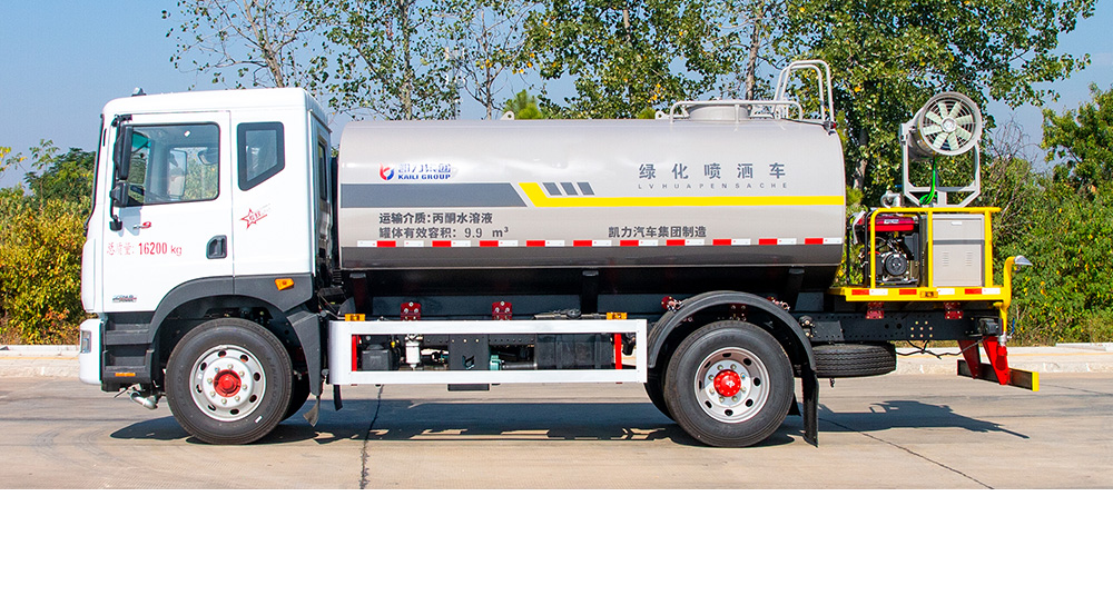 东风D9绿化喷洒车
