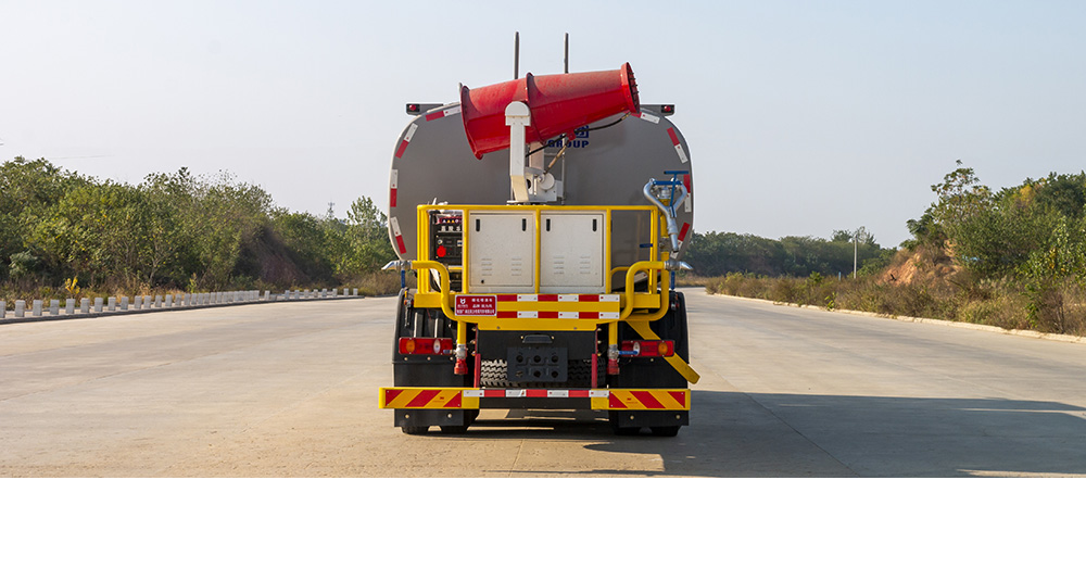 华神T5前四后八绿化喷洒车