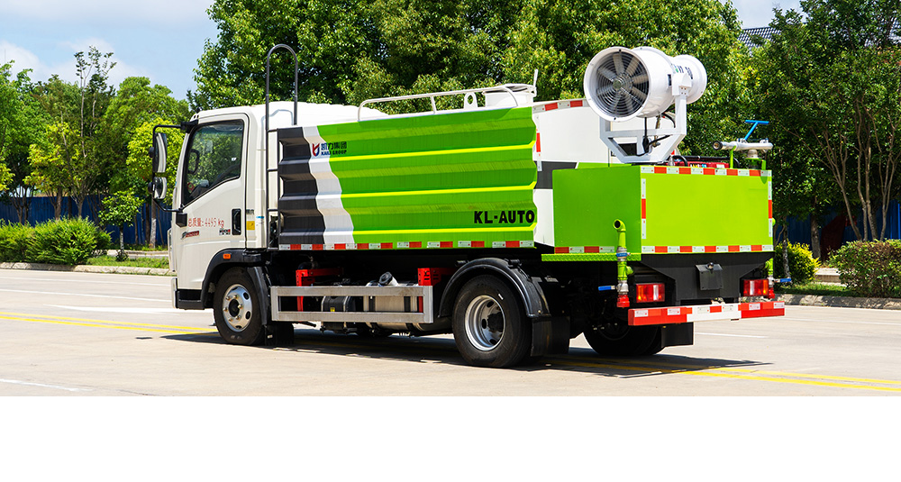 重汽豪曼多功能抑尘车