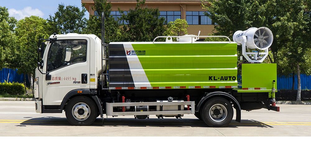 重汽豪曼多功能抑尘车