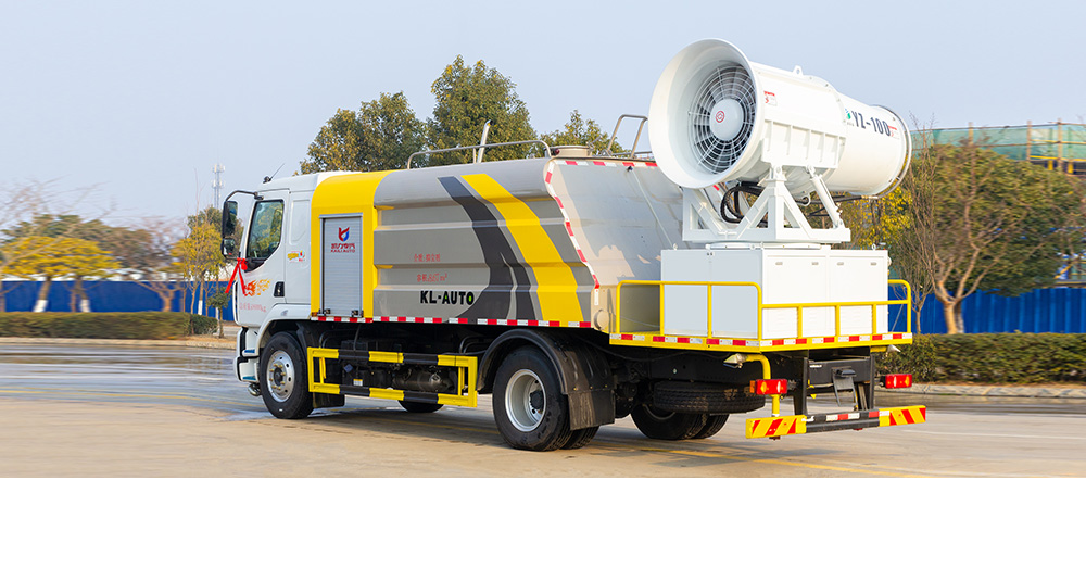 柳汽M3多功能抑尘车