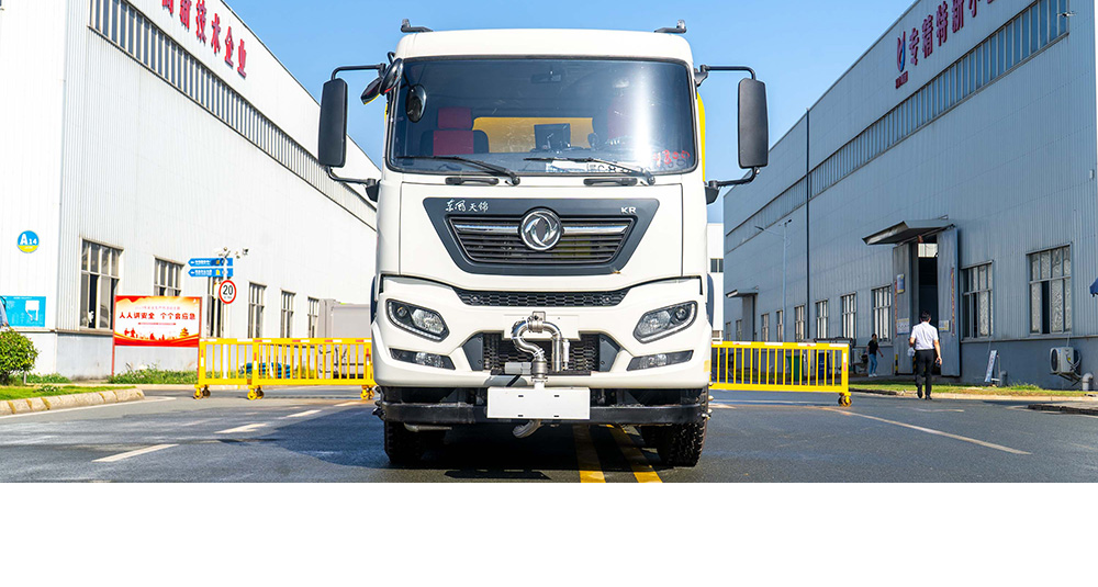 天锦前四后八多功能抑尘车