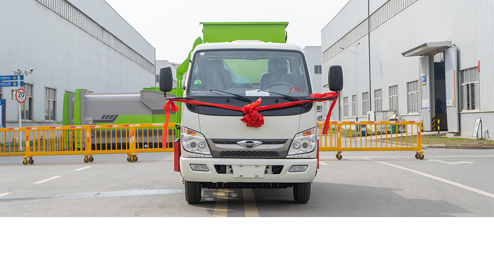 福田小卡之星3餐厨式垃圾车