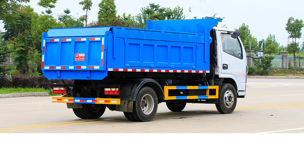 小多利卡自卸式垃圾车