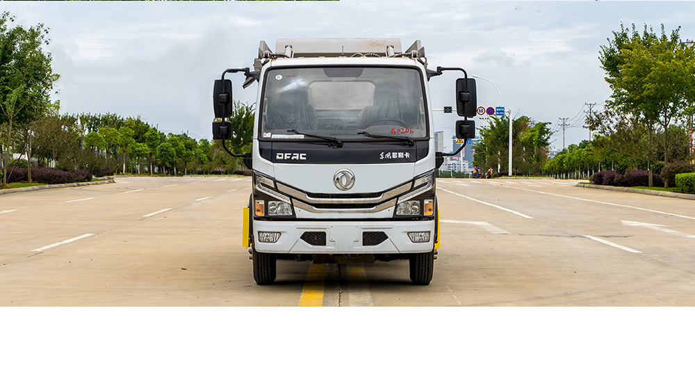 小多利卡自装卸式垃圾车 后装