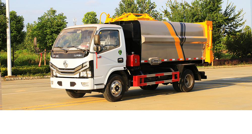 小多利卡侧装压缩垃圾车