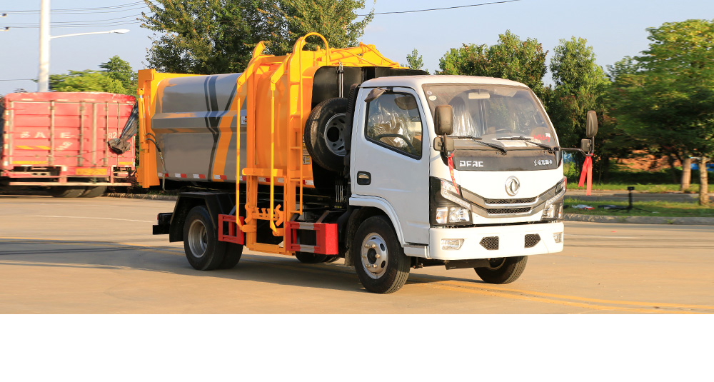 小多利卡侧装压缩垃圾车