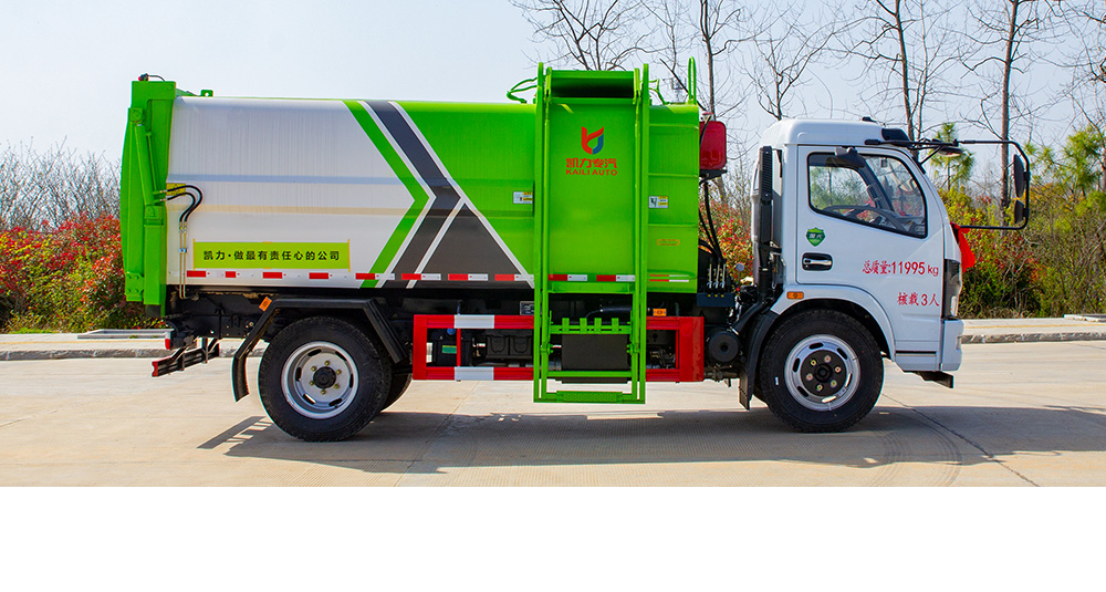 大福瑞卡侧装压缩垃圾车