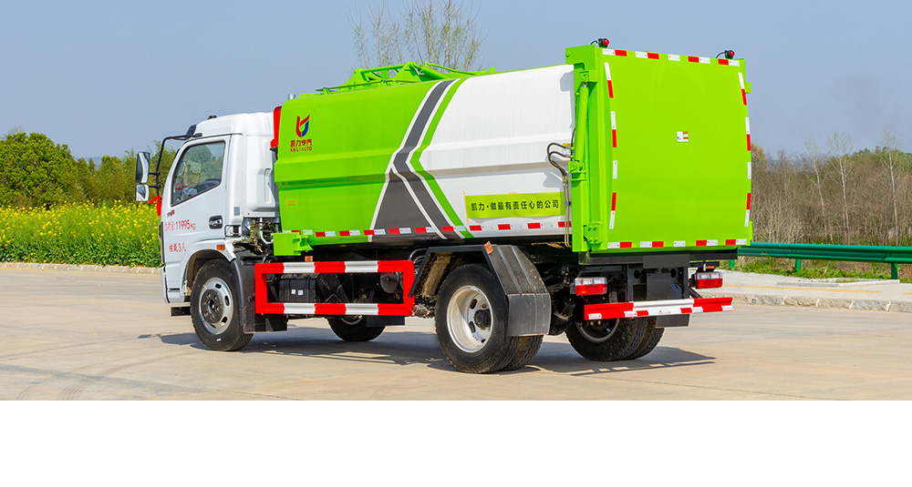 大福瑞卡侧装压缩垃圾车