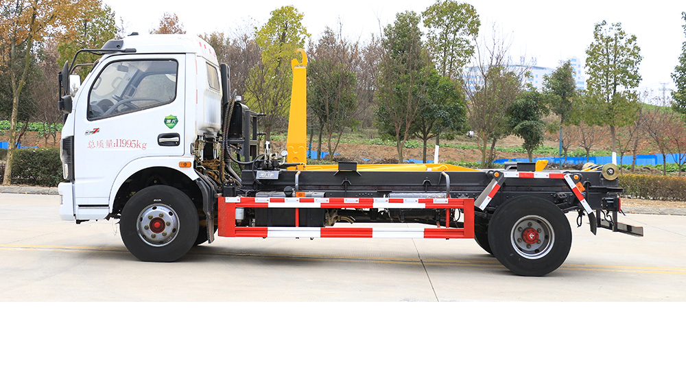 大多利卡10吨车厢可卸式垃圾车