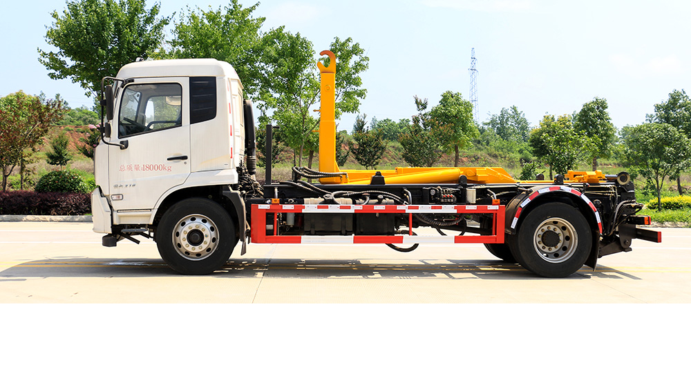 东风天锦车厢可卸式垃圾车