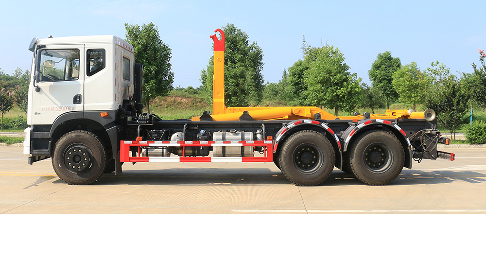 东风华神后双桥车厢可卸式垃圾车