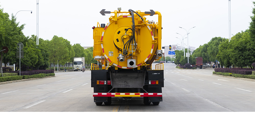 重汽豪曼清洗吸污车