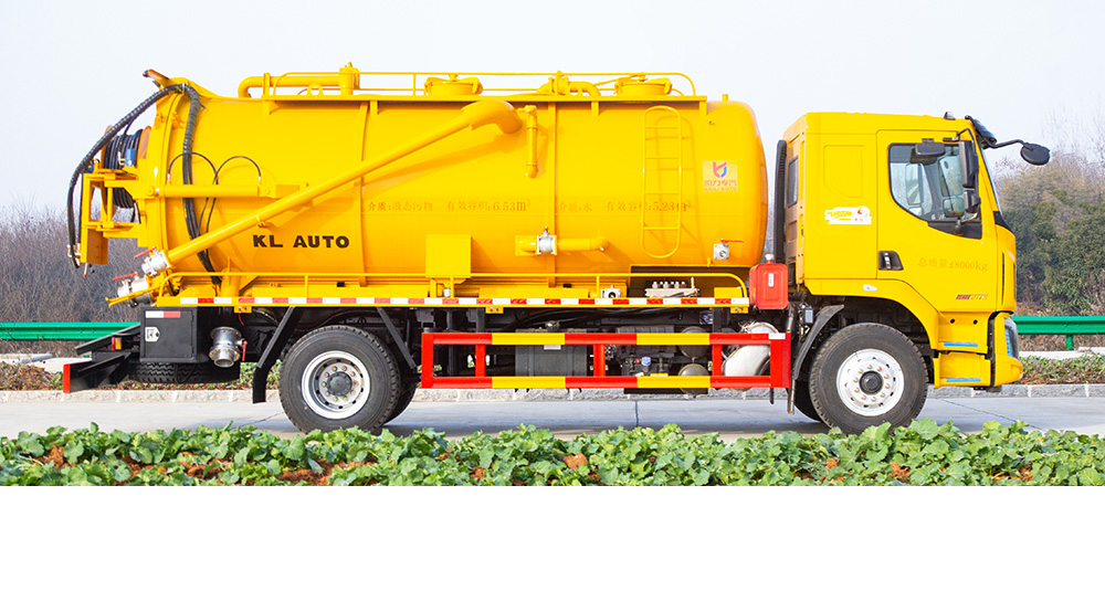 柳汽乘龙清洗吸污车