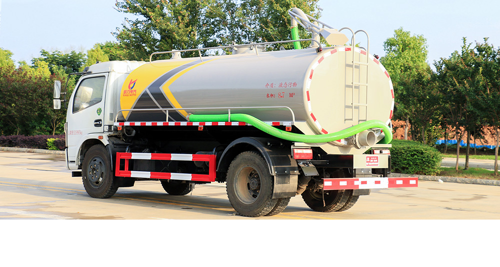 东风大福瑞卡吸粪车