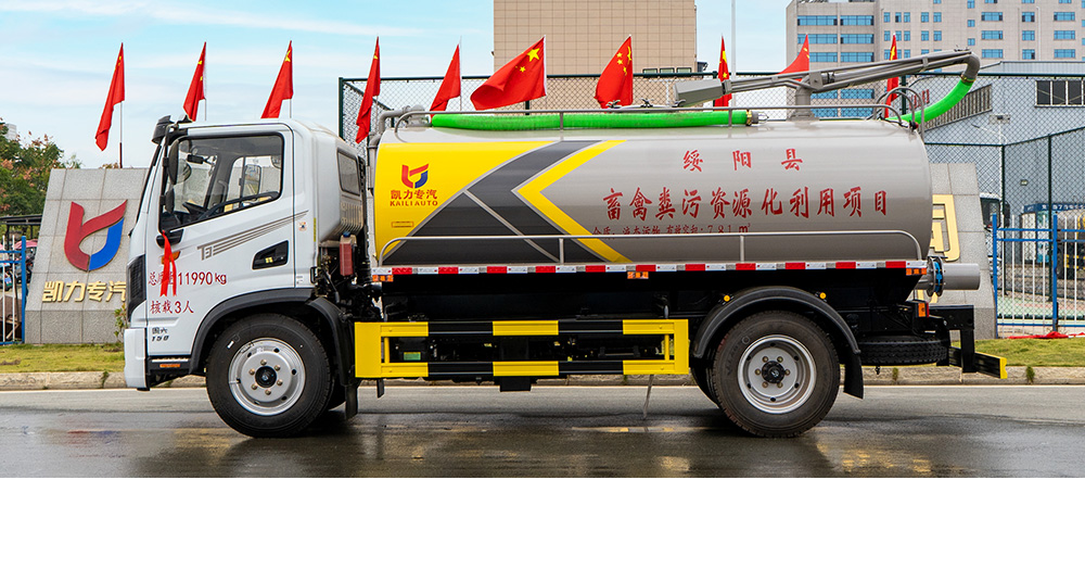 东风华神T3吸粪车