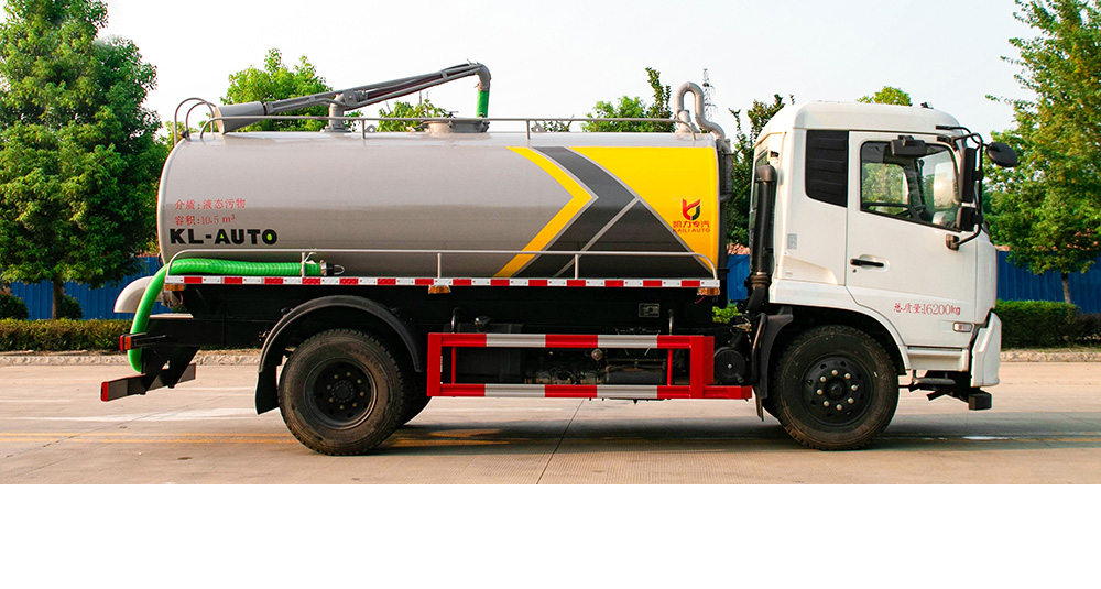 东风天锦吸粪车