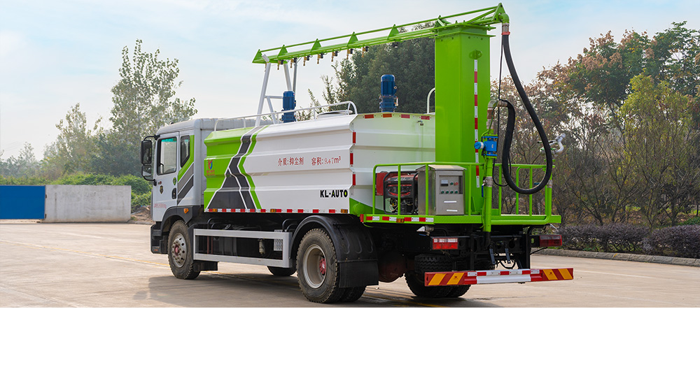 东风多利卡D9铁路抑尘（方罐）