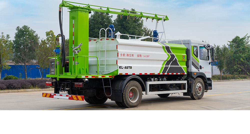 东风多利卡D9铁路抑尘（方罐）