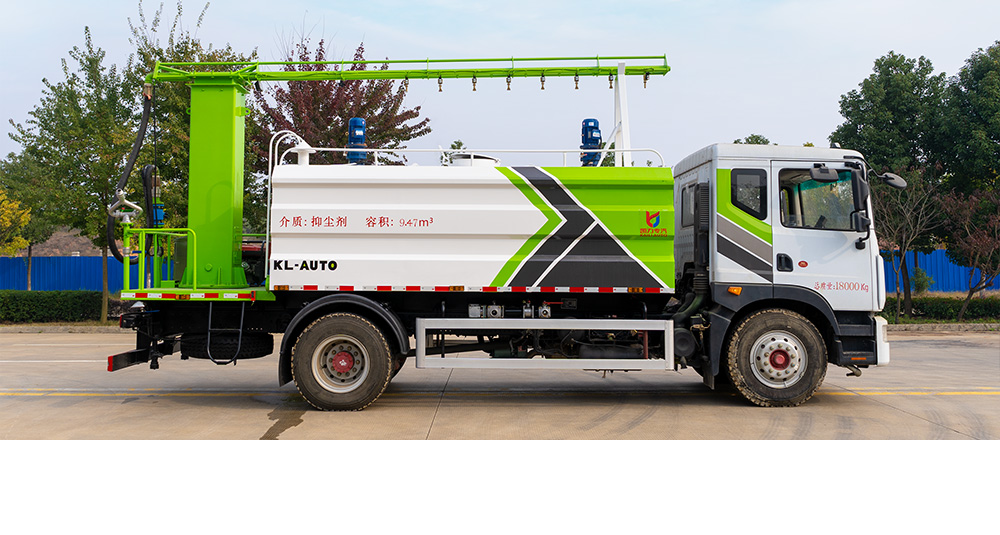 东风多利卡D9铁路抑尘（方罐）