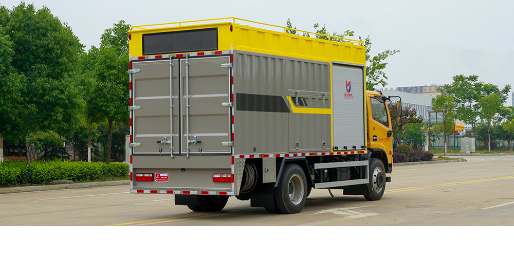 东风多利卡污水处理车