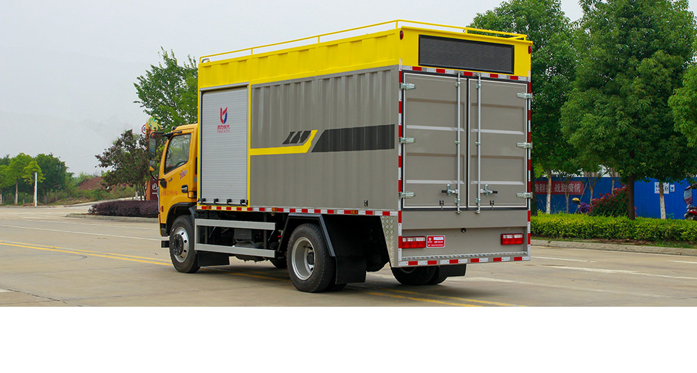 东风多利卡污水处理车