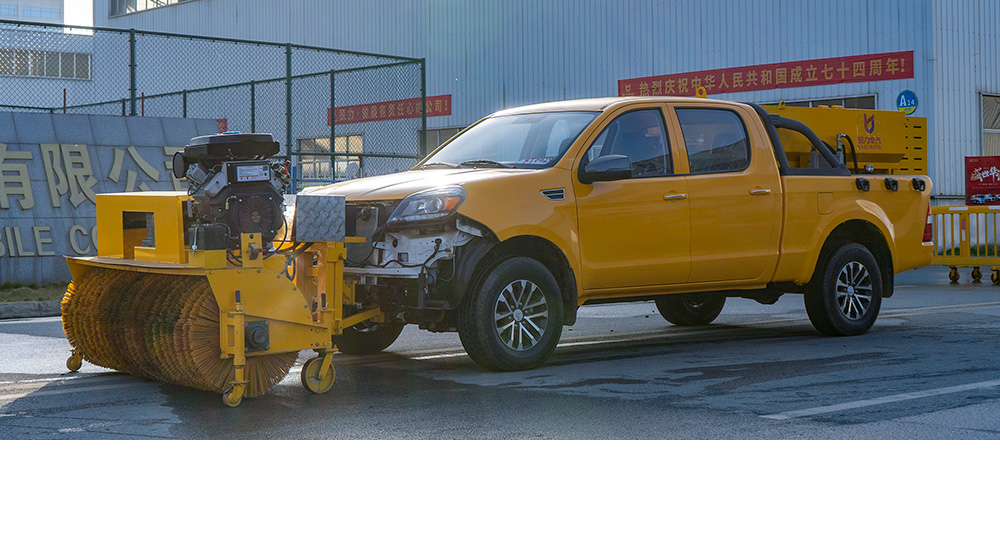 福田四驱除雪车