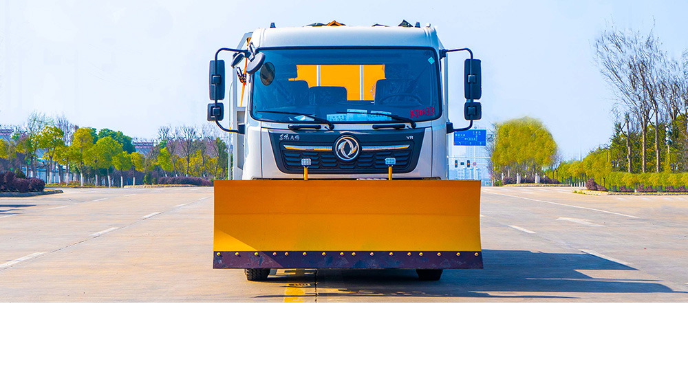 东风天锦除雪车