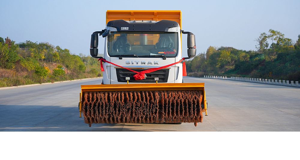 重汽后双桥除雪车