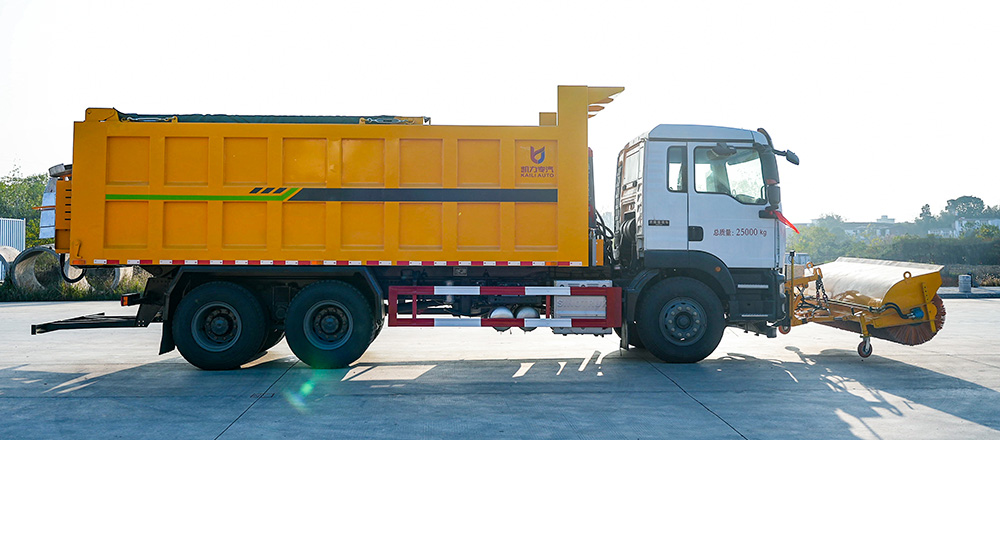重汽后双桥除雪车