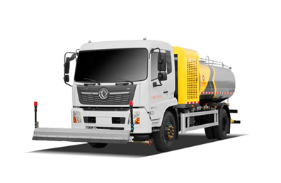 天锦路面养护车