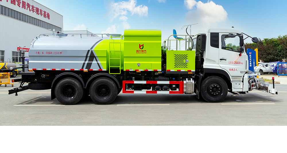 天龙路面养护车