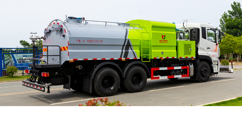 天龙路面养护车